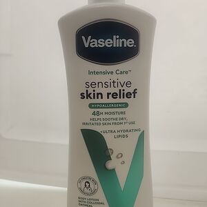 Vaseline Intensive Care Sensitive Skin Relief Lotion 20.3oz 48Hr Moisture NEW